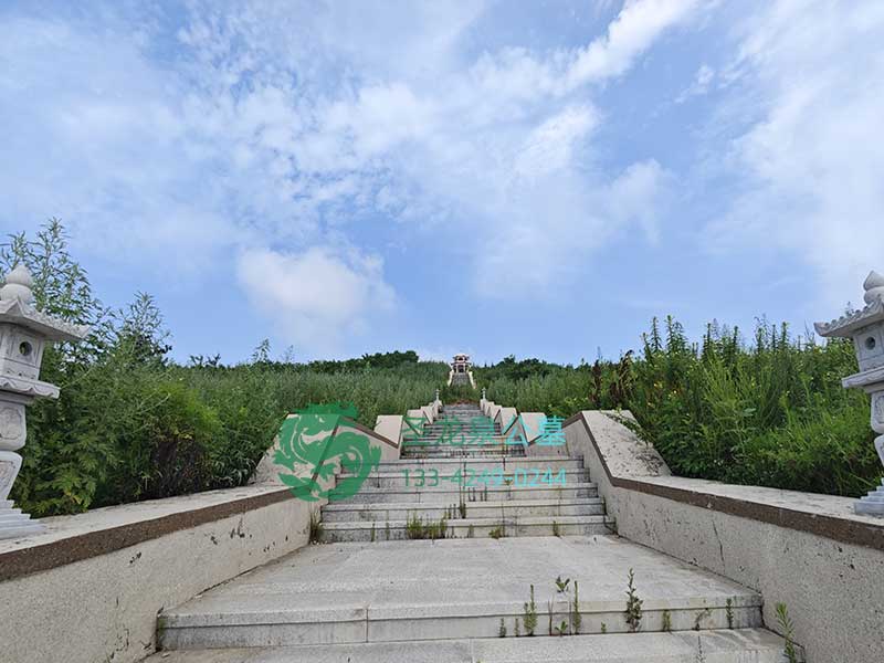 沈阳圣龙泉墓园